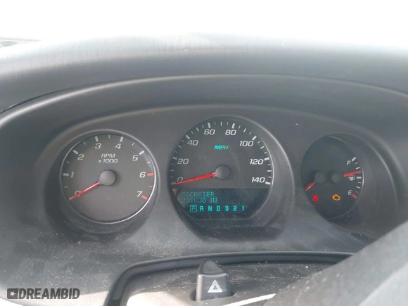 2006 Chevrolet Monte Carlo LS with VIN 2G1WJ15KX69252434, listed as a IAAI auction lot 40969669 with 232,030 mi miles. Bid and sale history available at carsss.com. Image 7.