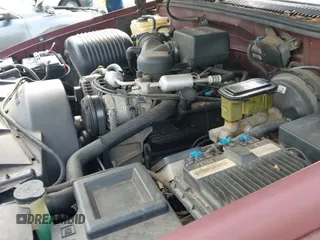 1997 Chevrolet Silverado 1500 with VIN 2GCEK19R3V1186149, listed as a IAAI auction lot 42797470 with 289,484 mi miles and . Bid and sale history available at DreamBid. Image 18.
