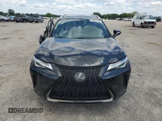2019 Lexus UX 200 z VIN JTHY3JBH0K2001027, wystawiony jako Copart lot #56859105 z przebiegiem 81 726 mil mil oraz Szkoda całkowita • Salvage title. Historia ofert i sprzedaży dostępna na DreamBid. Obrazek 5.
