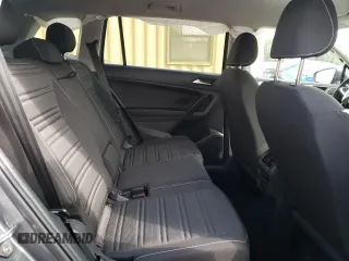 2023 Volkswagen Tiguan S z VIN 3VVFB7AX7PM113607, wystawiony jako Copart lot #71402454 z przebiegiem 23 801 mil mil oraz Szkoda całkowita • Salvage title. Historia ofert i sprzedaży dostępna na DreamBid. Obrazek 11.