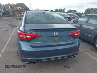 2015 Hyundai Sonata Sport z VIN 5NPE34AB8FH232023, wystawiony jako IAAI lot #42093888 z przebiegiem 212 144 mil mil oraz . Historia ofert i sprzedaży dostępna na DreamBid. Obrazek 16.