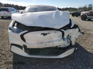 2022 Ford Mustang Mach-E Premium z VIN 3FMTK3SU2NMA55994, wystawiony jako Copart lot #78926914 z przebiegiem Nie podano mil oraz Szkoda całkowita • Salvage title. Historia ofert i sprzedaży dostępna na DreamBid. Obrazek 5.