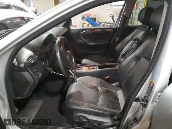 2006 Mercedes-Benz C 280 Luxury with VIN WDBRF92H56F759258, listed as a Copart auction lot 59697585 with 100,601 mi miles and Salvage title. Bid and sale history available at DreamBid. Image 7.