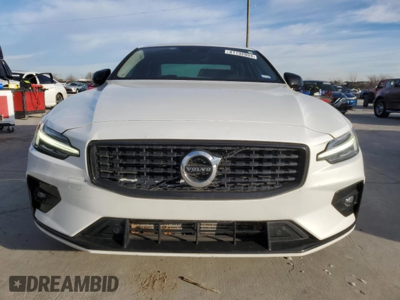 2021 Volvo S60 Momentum with VIN 7JR102FZ3MG118709, listed as a Copart auction lot 41132994 with 52,568 mi miles. Bid and sale history available at carsss.com. Image 5.