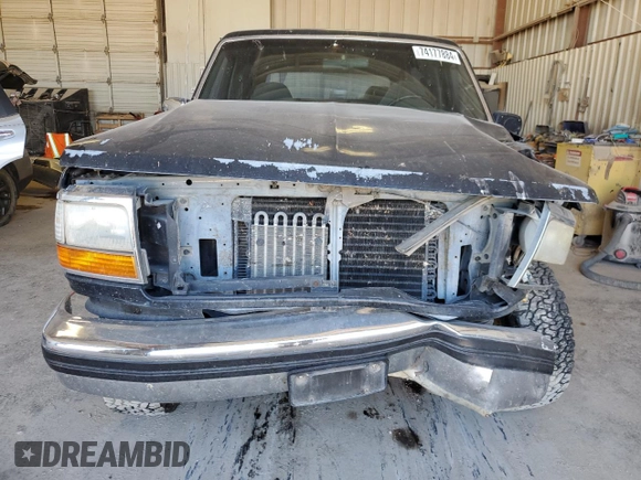 1993 Ford Bronco Custom with VIN 1FMEU15H2PLA65340, listed as a Copart auction lot 74177884 with 277,399 mi miles and Salvage title. Bid and sale history available at DreamBid. Image 5.