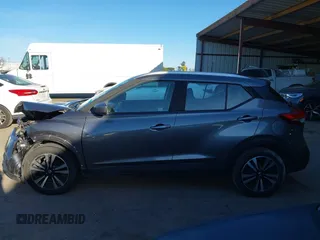 2019 Nissan Kicks S with VIN 3N1CP5CU0KL565247, listed as a IAAI auction lot 41627267 with 92,049 mi miles. Bid and sale history available at carsss.com. Image 15.