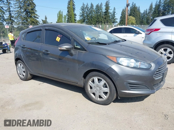 2015 Ford Fiesta SE with VIN 3FADP4EE1FM195949, listed as a IAAI auction lot 42122089 with Not Provided miles. Bid and sale history available at carsss.com. Image 1.