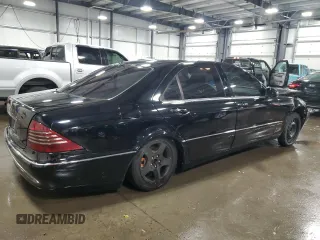 2005 Mercedes-Benz S-Class 4.3L with VIN WDBNG83J95A459421, listed as a Copart auction lot 77153264 with 168,360 mi miles and Salvage Title. Bid and sale history available at carsss.com. Image 3.