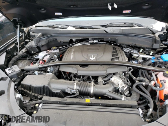 2023 Maserati Grecale Modena z VIN ZN682AVM3P7422553, wystawiony jako Copart lot #43583623 z przebiegiem Nie podano mil oraz . Historia ofert i sprzedaży dostępna na DreamBid. Obrazek 12.