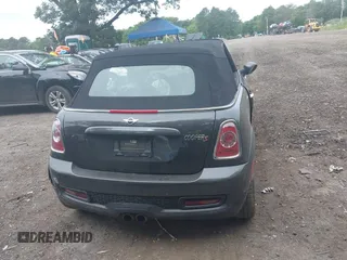 2015 MINI Convertible S с VIN WMWZP3C53FT708047, выставлен на аукционе IAAI как лот 42617704 с пробегом 24 932 миль миль и . История ставок и продаж доступна на DreamBid. Изображение 15.