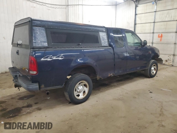 2004 Ford F-150 XL with VIN 2FTRX18W84CA11554, listed as a Copart auction lot 49919985 with 134,336 mi miles and Clean title. Bid and sale history available at DreamBid. Image 3.