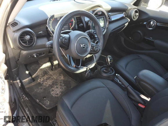 2021 MINI Hardtop 4 Door Oxford Edition с VIN WMWXU7C08M2P23335, выставлен на аукционе Copart как лот 84105974 с пробегом 36 213 миль миль и Списание • Salvage title. История ставок и продаж доступна на DreamBid. Изображение 8.