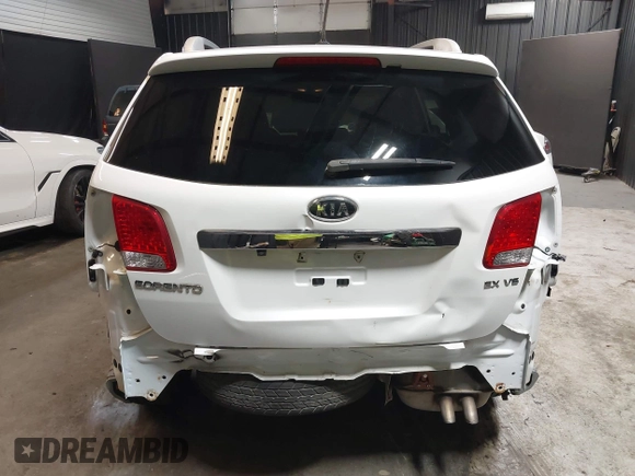 2013 Kia Sorento EX with VIN 5XYKUDA24DG321236, listed as a IAAI auction lot 41971501 with 88,673 mi miles. Bid and sale history available at carsss.com. Image 17.