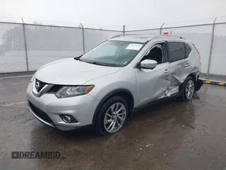 2015 Nissan Rogue SL with VIN 5N1AT2MV4FC898201, listed as a IAAI auction lot 41953663 with Not Provided miles. Bid and sale history available at carsss.com. Image 2.
