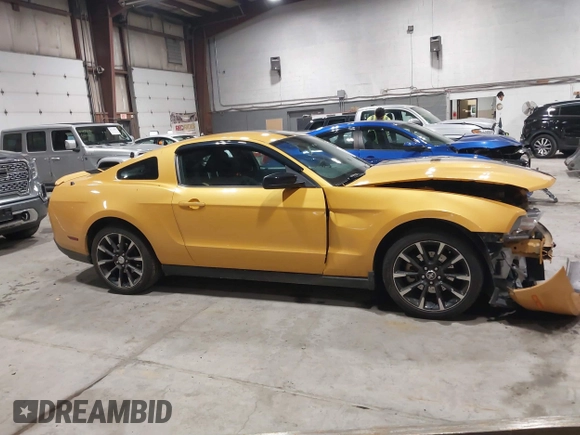 2011 Ford Mustang V6 with VIN 1ZVBP8AM4B5152063, listed as a IAAI auction lot 41556393 with 125,604 mi miles and . Bid and sale history available at carsss.com. Image 14.