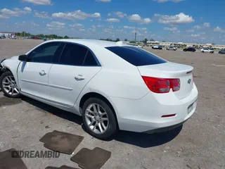 2013 Chevrolet Malibu LT with VIN 1G11C5SA1DF228146, listed as a IAAI auction lot 41904296 with 118,541 mi miles and . Bid and sale history available at DreamBid. Image 3.