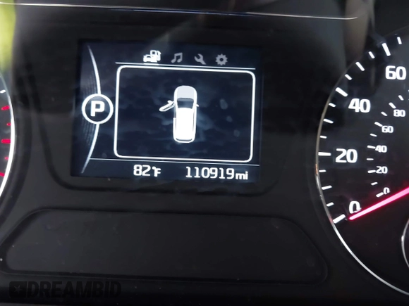 2018 Kia Sorento LX with VIN 5XYPG4A30JG384884, listed as a IAAI auction lot 41931992 with 140,919 mi miles. Bid and sale history available at carsss.com. Image 15.