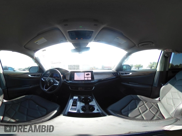 2025 Volkswagen Atlas SE with VIN 1V2WR2CA2SC508079, listed as a IAAI auction lot 42312651 with 10,436 mi miles and . Bid and sale history available at DreamBid. Image 18.