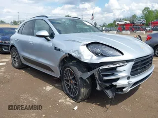 2018 Porsche Macan GTS z VIN WP1AG2A59JLB62326, wystawiony jako IAAI lot #42176369 z przebiegiem 87 686 mil mil oraz . Historia ofert i sprzedaży dostępna na DreamBid. Obrazek 6.