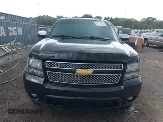 2012 Chevrolet Avalanche LTZ with VIN 3GNTKGE79CG182469, listed as a IAAI auction lot 42679724 with 306,624 mi miles and . Bid and sale history available at DreamBid. Image 12.