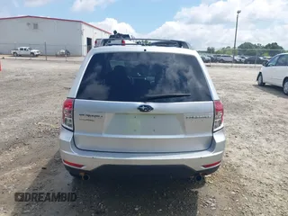 2010 Subaru Forester X Premium с VIN JF2SH6CC3AH751091, выставлен на аукционе IAAI как лот 42537003 с пробегом 155 534 миль миль и . История ставок и продаж доступна на DreamBid. Изображение 16.