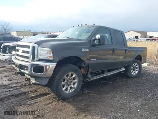 2006 Ford Super Duty F-250 XL with VIN 1FTSW21PX6EB53754, listed as a IAAI auction lot 41684592 with 242,650 mi miles. Bid and sale history available at carsss.com. Image 22.