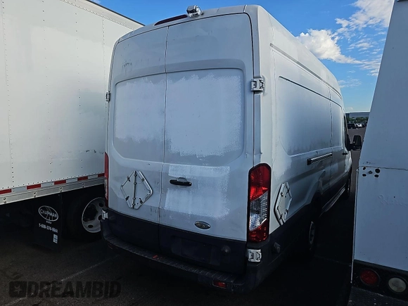 2015 Ford Transit z VIN 1FTCR3XV7FKA20765, wystawiony jako IAAI lot #42713692 z przebiegiem 280 464 mil mil oraz . Historia ofert i sprzedaży dostępna na DreamBid. Obrazek 9.
