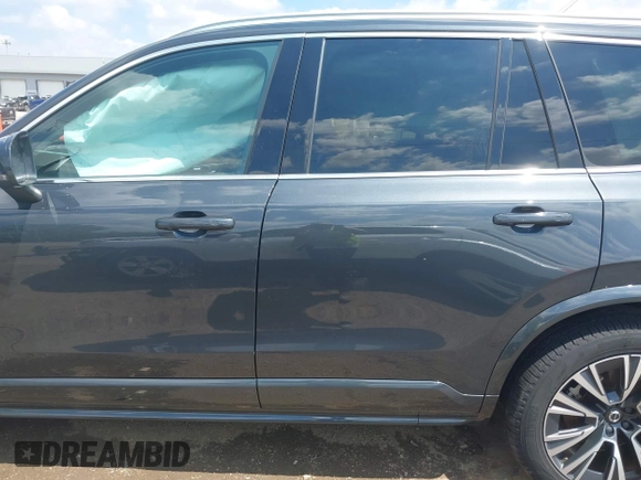 2022 Volvo XC90 Momentum with VIN YV4A22PK2N1782723, listed as a IAAI auction lot 42200122 with 26,528 mi miles and . Bid and sale history available at DreamBid. Image 14.