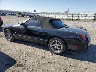 2004 Ford Thunderbird Deluxe z VIN 1FAHP60A24Y101788, wystawiony jako Copart lot #48224125 z przebiegiem 53 383 mil mil oraz Szkoda całkowita • Salvage title. Historia ofert i sprzedaży dostępna na DreamBid. Obrazek 2.