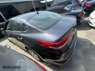 2019 Kia Optima LX with VIN 5XXGT4L36KG283458, listed as a Copart auction lot 54631745 with 95,676 mi miles and Salvage Title. Bid and sale history available at carsss.com. Image 3.
