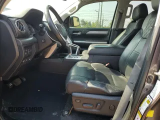 2015 Toyota Tundra Platinum z VIN 5TFAW5F1XFX434409, wystawiony jako Copart lot #59198715 z przebiegiem 163 988 mil mil oraz Szkoda całkowita • Salvage title. Historia ofert i sprzedaży dostępna na DreamBid. Obrazek 7.