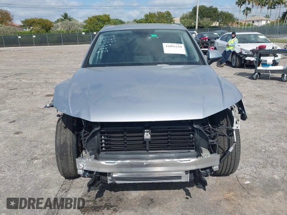 2024 Audi Q5 S line Premium with VIN WA1GAAFY9R2140669, listed as a IAAI auction lot 42092210 with 4,326 mi miles and . Bid and sale history available at DreamBid. Image 13.