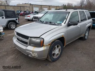 2006 Chevrolet TrailBlazer LS with VIN 1GNDT13S062109803, listed as a IAAI auction lot 41909999 with 192,506 mi miles. Bid and sale history available at carsss.com. Image 17.