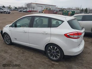 2017 Ford C-Max Energi Titanium with VIN 1FADP5FU5HL109509, listed as a IAAI auction lot 41820926 with 68,244 mi miles. Bid and sale history available at carsss.com. Image 3.