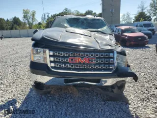 2013 GMC Sierra 2500HD SLE with VIN 1GT220C85DZ128790, listed as a Copart auction lot 73482384 with 125,087 mi miles and Clean Title. Bid and sale history available at carsss.com. Image 5.