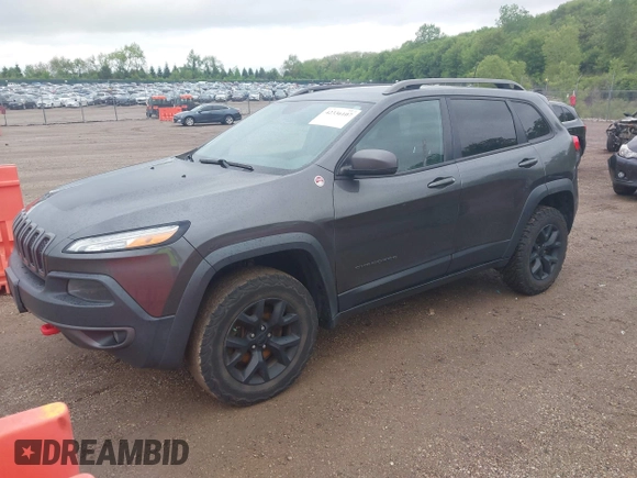2016 Jeep Cherokee Trailhawk z VIN 1C4PJMBS7GW372623, wystawiony jako IAAI lot #42336107 z przebiegiem 231 887 mil mil oraz . Historia ofert i sprzedaży dostępna na DreamBid. Obrazek 18.