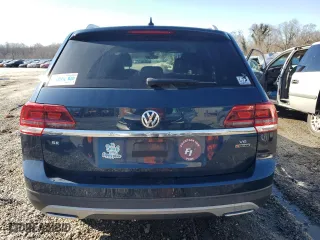 2018 Volkswagen Atlas 3.6L V6 SE with VIN 1V2LR2CA1JC533895, listed as a Copart auction lot 43526135 with 119,785 mi miles and Salvage Title. Bid and sale history available at carsss.com. Image 6.