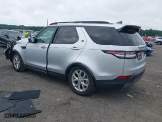 2018 Land Rover Discovery SE with VIN SALRG2RV3JA060369, listed as a IAAI auction lot 39979847 with 69,074 mi miles. Bid and sale history available at carsss.com. Image 3.