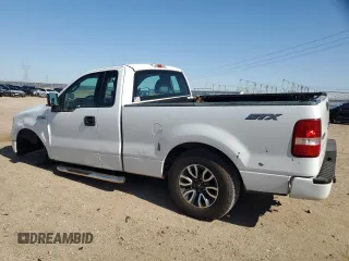 2004 Ford F-150 XL z VIN 1FTRF12W84NB39296, wystawiony jako Copart lot #54334695 z przebiegiem 299 033 mil mil oraz Szkody całkowita. Historia ofert i sprzedaży dostępna na DreamBid. Obrazek 2.