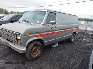 1990 Ford Econoline Cargo z VIN 1FTDE14Y4LHA18080, wystawiony jako IAAI lot #42324693 z przebiegiem Nie podano mil oraz . Historia ofert i sprzedaży dostępna na DreamBid. Obrazek 2.