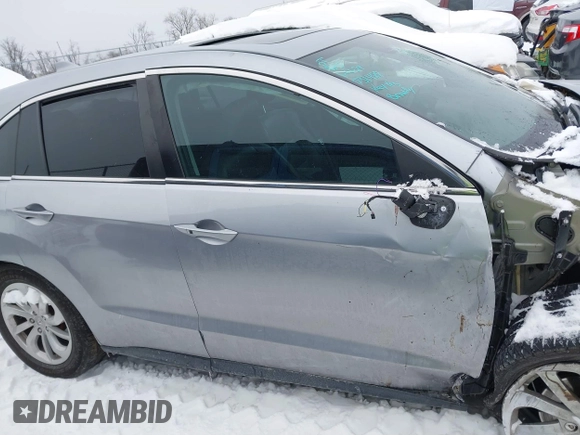 2017 Acura RDX w/Technology Pkg with VIN 5J8TB4H58HL031488, listed as a IAAI auction lot 41274882 with 124,066 mi miles. Bid and sale history available at carsss.com. Image 13.