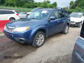 2012 Subaru Forester X Premium z VIN JF2SHADC5CH412689, wystawiony jako IAAI lot #42771071 z przebiegiem 143 409 mil mil oraz . Historia ofert i sprzedaży dostępna na DreamBid. Obrazek 2.