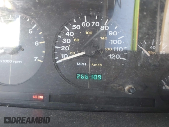 1998 Jeep Grand Cherokee Laredo with VIN 1J4FX58S7WC283734, listed as a IAAI auction lot 41267813 with 266,189 mi miles. Bid and sale history available at carsss.com. Image 7.
