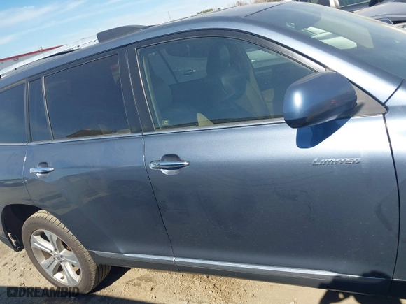 2012 Toyota Highlander Limited with VIN 5TDYK3EH0CS080754, listed as a IAAI auction lot 41657486 with 185,119 mi miles. Bid and sale history available at carsss.com. Image 14.