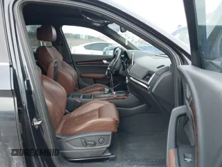 2018 Audi Q5 Prestige with VIN WA1CNAFY3J2160424, listed as a IAAI auction lot 41399936 with 97,775 mi miles. Bid and sale history available at carsss.com. Image 5.