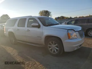 2011 GMC Yukon XL Denali with VIN 1GKS1MEF9BR171665, listed as a Copart auction lot 82228324 with 145,013 mi miles and Salvage Title. Bid and sale history available at carsss.com. Image 4.