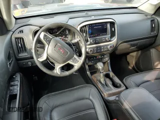 2022 GMC Canyon 4WD Denali with VIN 1GTG6EENXN1314996, listed as a Copart auction lot 70846884 with 12,739 mi miles and Salvage Title. Bid and sale history available at carsss.com. Image 8.