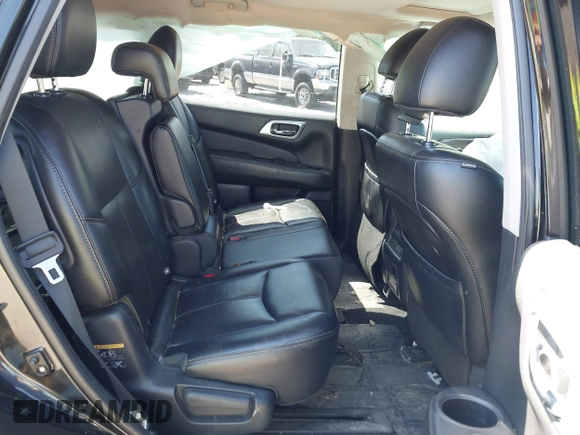 2015 Nissan Pathfinder S z VIN 5N1AR2MM6FC617716, wystawiony jako IAAI lot #42216787 z przebiegiem 148 166 mil mil oraz . Historia ofert i sprzedaży dostępna na DreamBid. Obrazek 8.