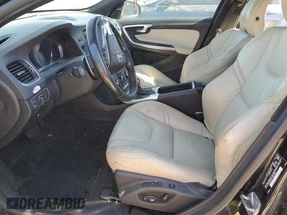2015 Volvo S60 T5 Drive-E Platinum with VIN YV140MFD6F2301849, listed as a Copart auction lot 82231124 with Not Provided miles and Clean Title. Bid and sale history available at carsss.com. Image 7.