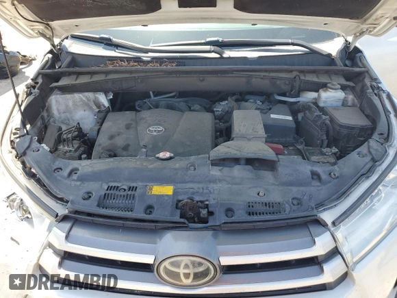 2019 Toyota Highlander LE z VIN 5TDZZRFHXKS320344, wystawiony jako Copart lot #64585195 z przebiegiem 228 994 mil mil oraz Szkoda całkowita • Salvage title. Historia ofert i sprzedaży dostępna na DreamBid. Obrazek 12.